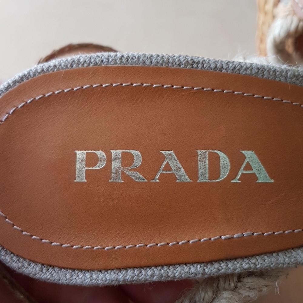 Nwot Prada Python Sandals - image 8
